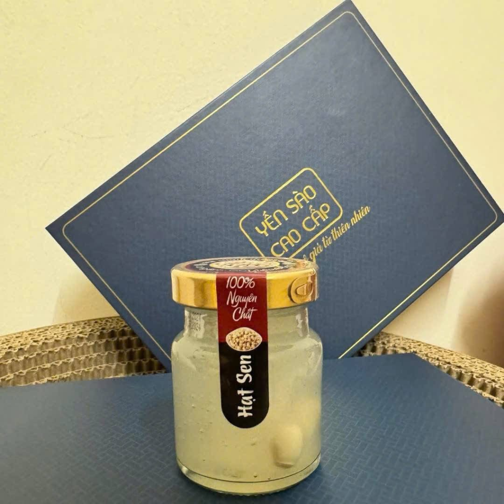 TỔ YẾN CHƯNG HẠT SEN (Chai 70ml)